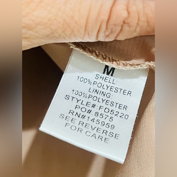 Dress forum size med floral print like new - Picture 8 of 10